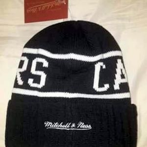 Mitchell and Ness CAVALIERS winter hat